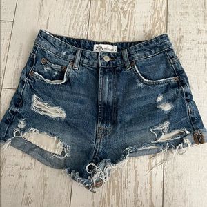 New!! Zara shorts size 4.